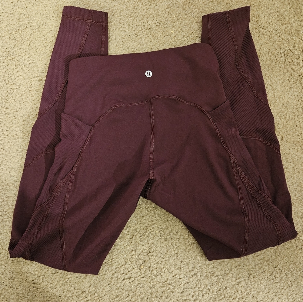 Lululemon leggings with side pockets